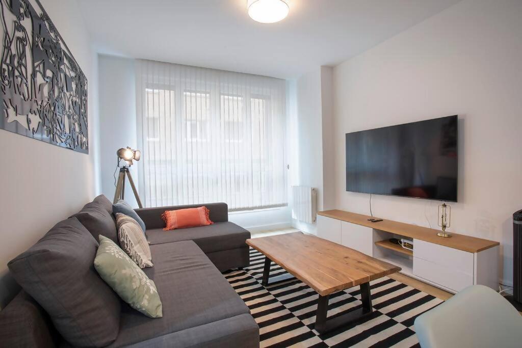 Ferienwohnung Zubietetxea Nuevo Con Garage Urbano Gratis Bilbao Exterior foto