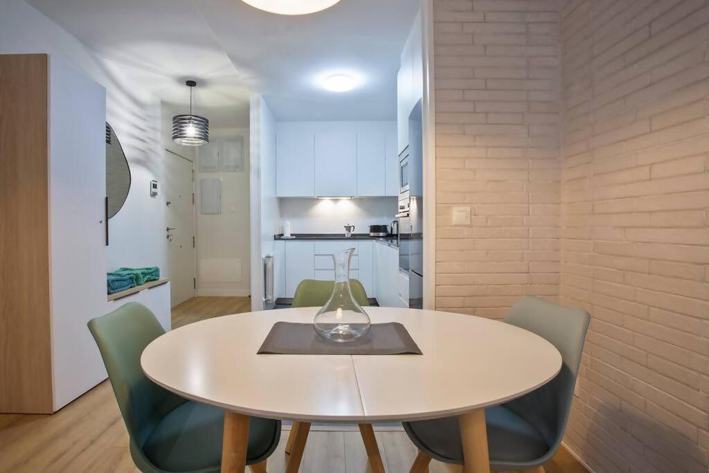 Ferienwohnung Zubietetxea Nuevo Con Garage Urbano Gratis Bilbao Exterior foto